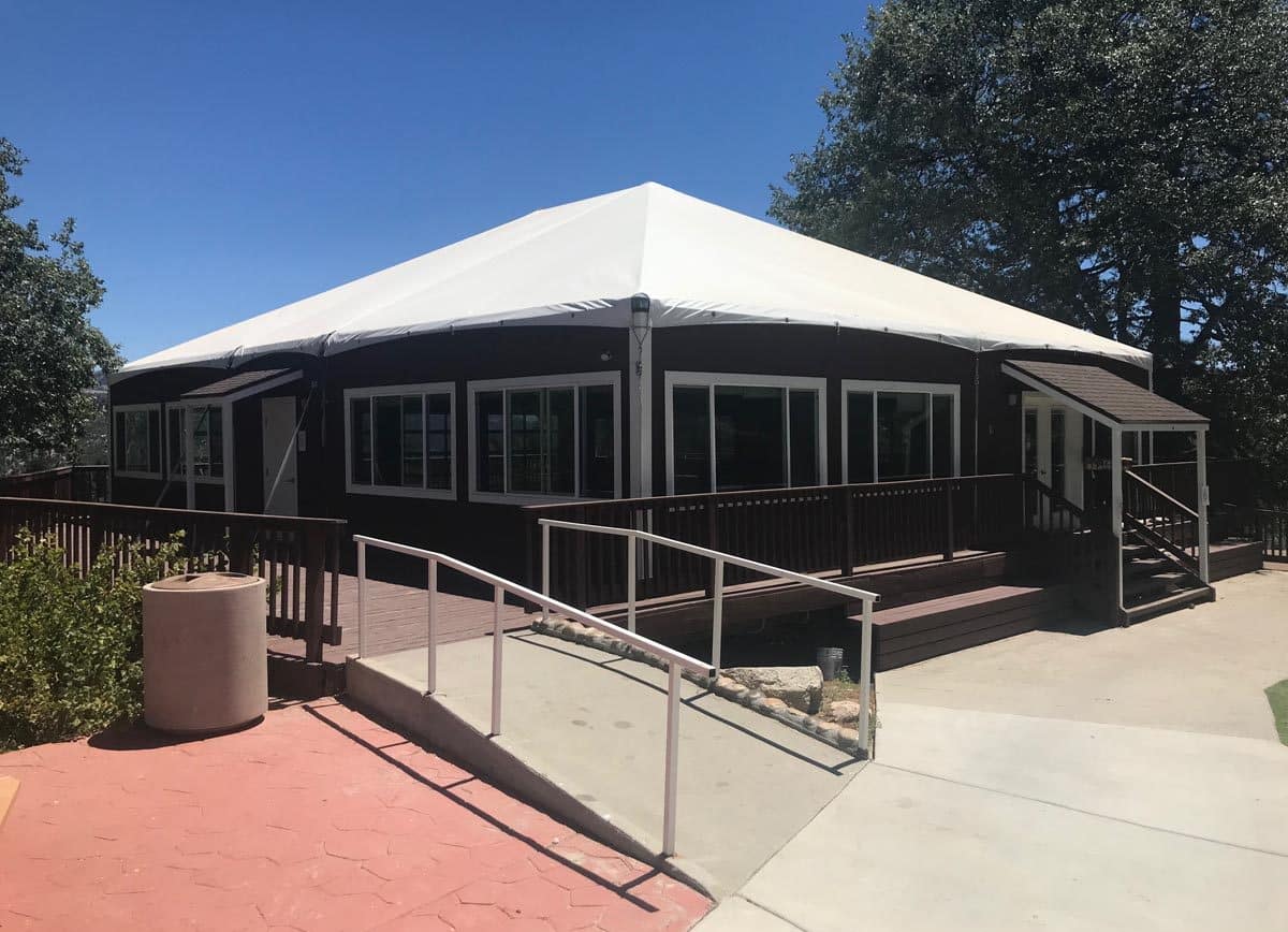 BEARS DEN - Exterior Side