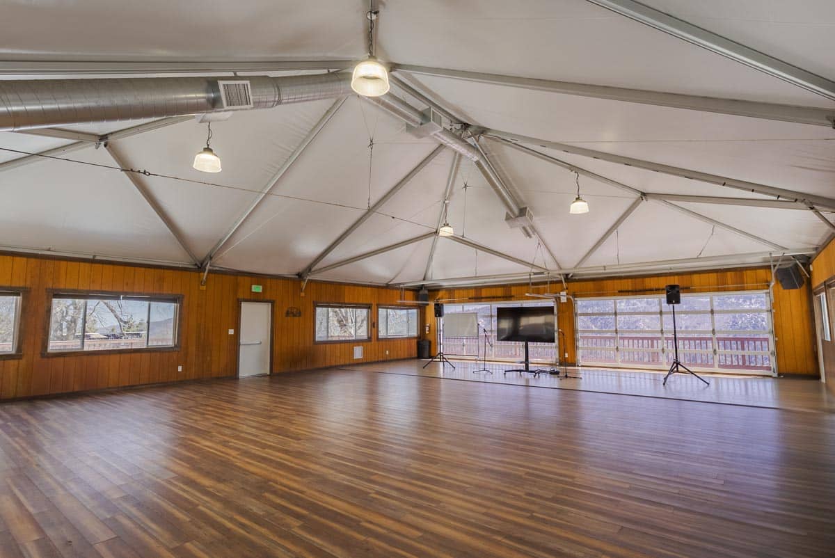 BEARS DEN - Meeting Spaces-8 (1)